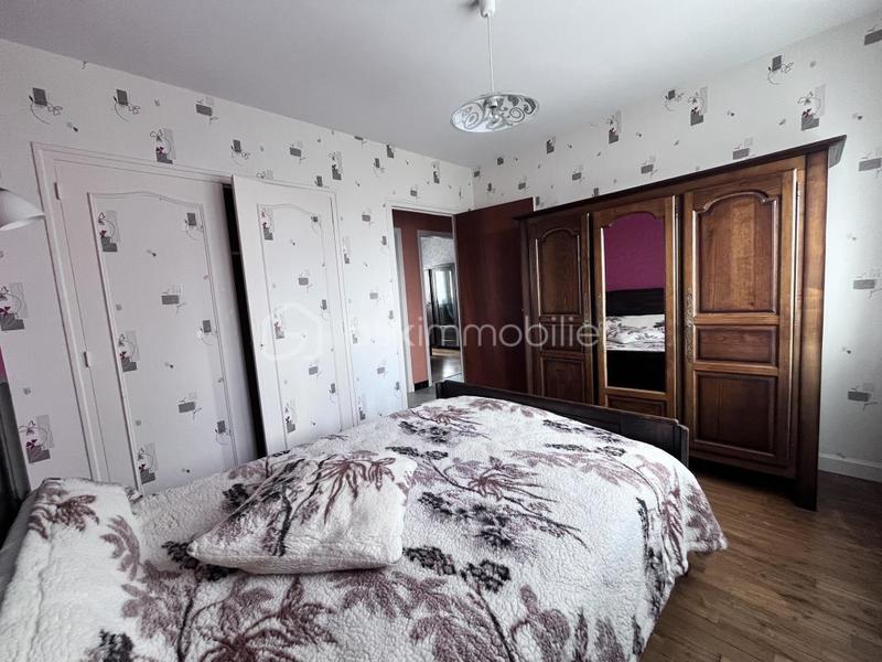 Maison traditionnelle - 120 m² - 7 pièces