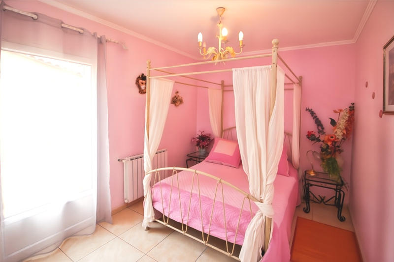 Maison - 180 m² - 6 pièces