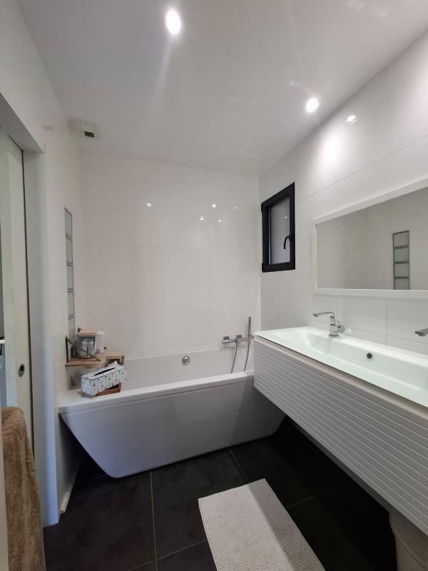 Maison - 103 m² - 6 pièces