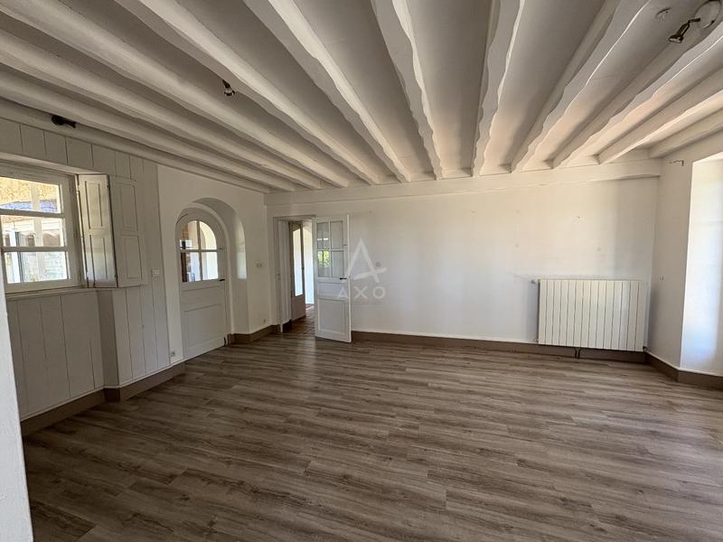 Maison - 197 m² - 7 pièces