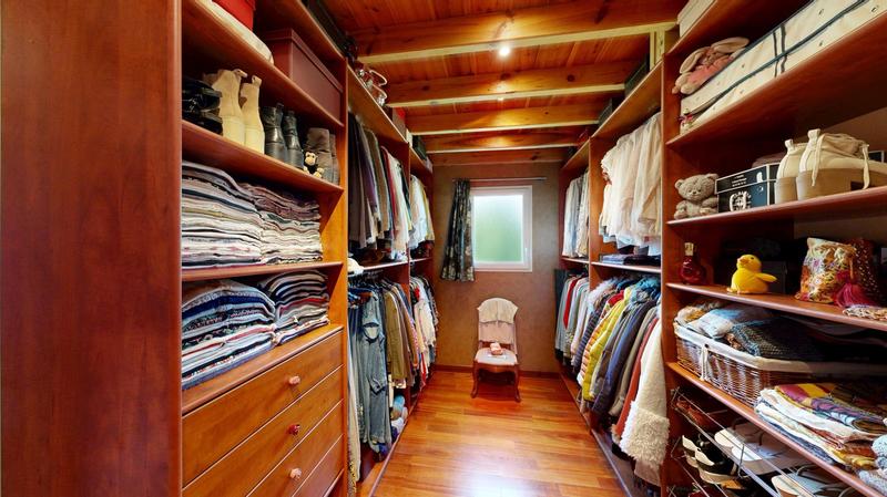 Maison - 202 m² - 4 pièces