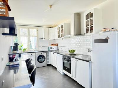 Maison - 89 m² - 4 pièces