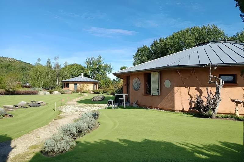 Local d'activités - 310 m² - 5 pièces