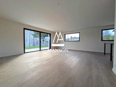 Maison - 97 m² - 4 pièces