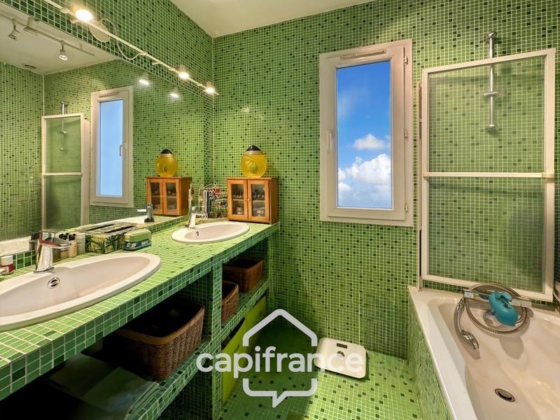 Maison - 172 m² - 7 pièces