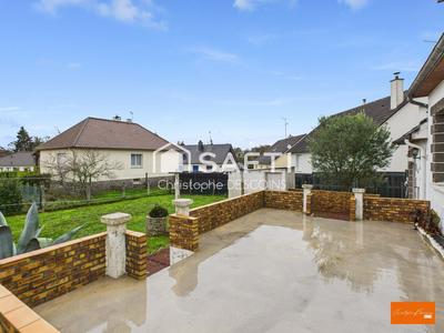 Maison - 91 m² - 5 pièces