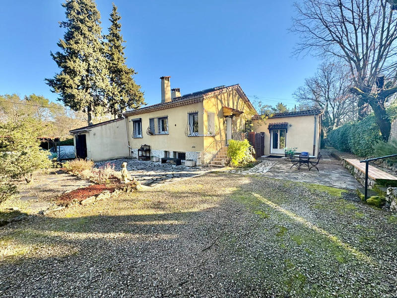 Maison - 105 m² - 7 pièces