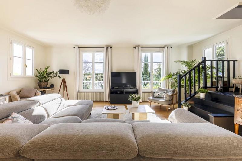 Maison - 163 m² - 7 pièces