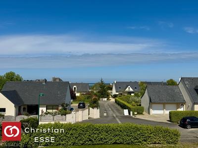 Maison traditionnelle - 149 m² - 6 pièces