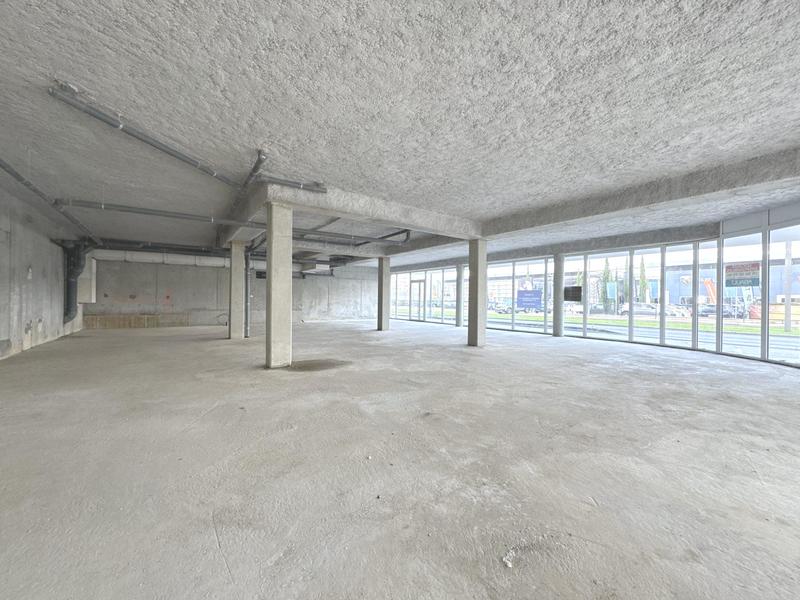 Local commercial - 327 m²