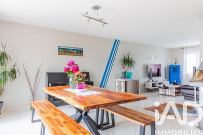 Maison - 162 m² - 10 pièces