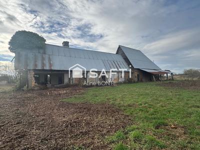 Maison - 270 m² - 2 pièces