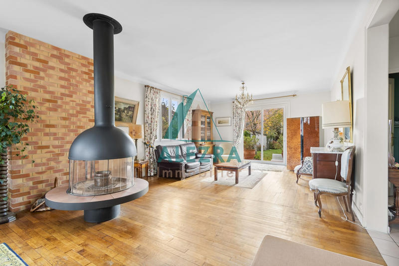 Maison - 180 m² - 7 pièces