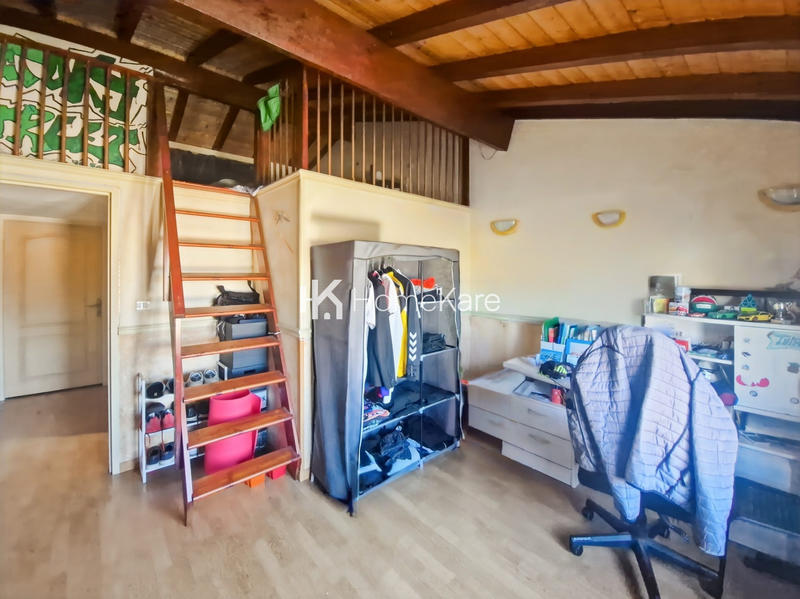 Maison - 190 m² - 8 pièces