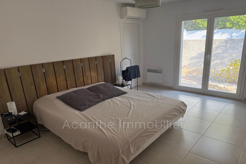 Villa - 203 m² - 6 pièces