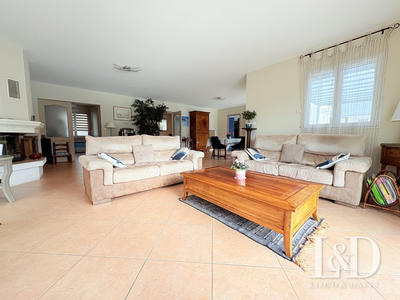 Maison contemporaine - 210 m² - 7 pièces