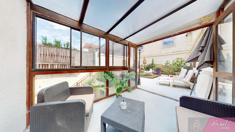 Maison de village - 195 m² - 10 pièces