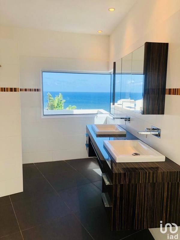 Maison - 200 m² - 5 pièces