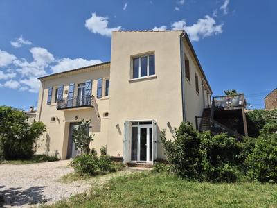 Maison - 405 m² - 15 pièces