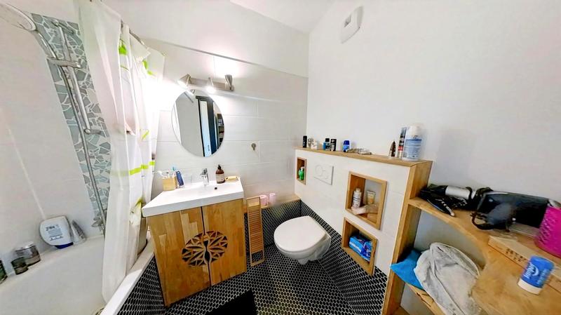 Studio - 30 m² - 1 pièce