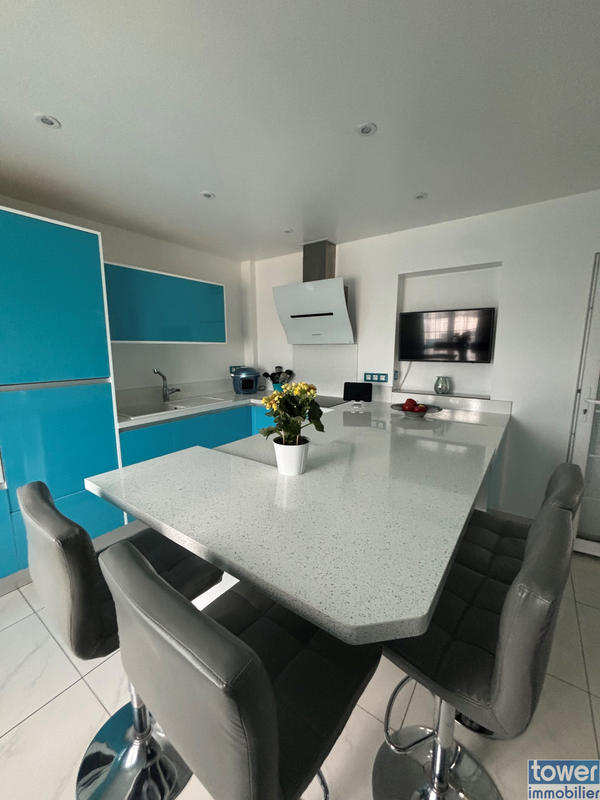 Maison - 190 m² - 6 pièces