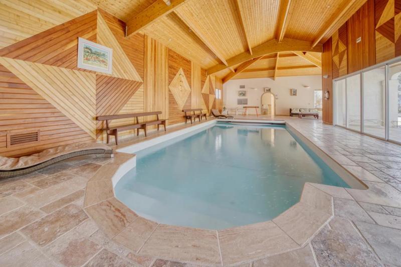 Propriété - 600 m² - 11 pièces