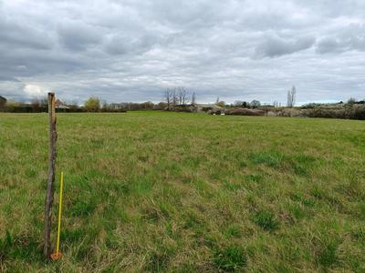 Terrain constructible - 2 814 m²