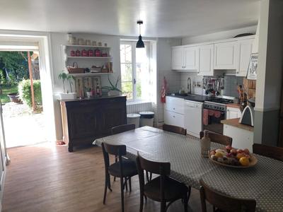 Maison - 251 m² - 10 pièces