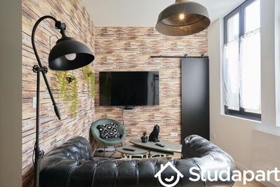 Chambre - 11 m² - 1 pièce