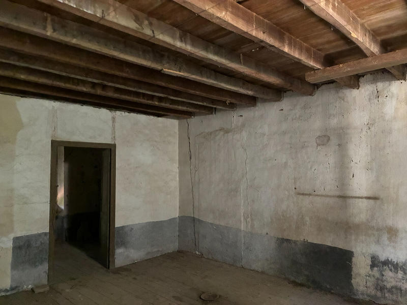 Maison - 250 m² - 7 pièces