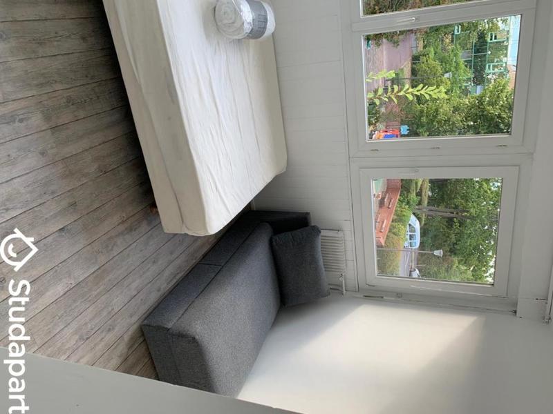 Chambre - 12 m² - 1 pièce