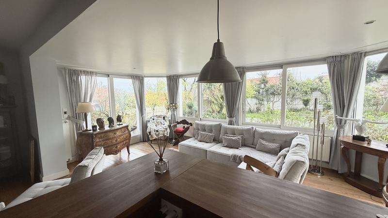 Maison - 127 m² - 5 pièces