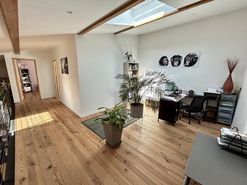 Maison - 161 m² - 4 pièces