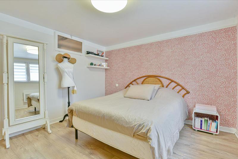 Pavillon - 136 m² - 6 pièces