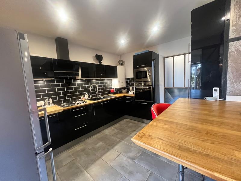 Maison - 100 m² - 3 pièces