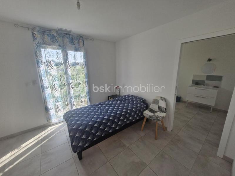 Maison traditionnelle - 325 m² - 7 pièces