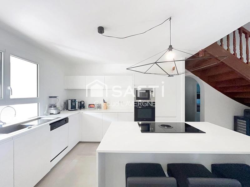 Maison - 140 m² - 4 pièces