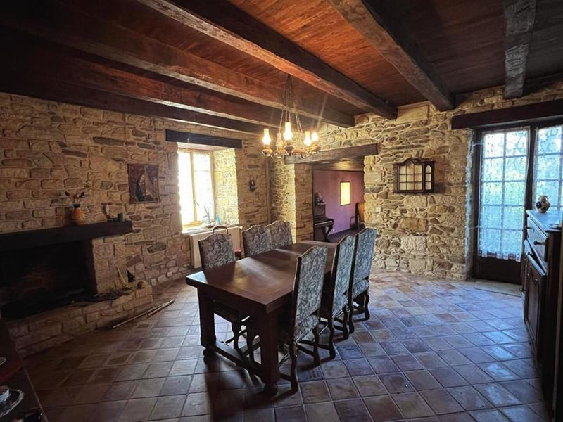 Maison - 190 m² - 11 pièces