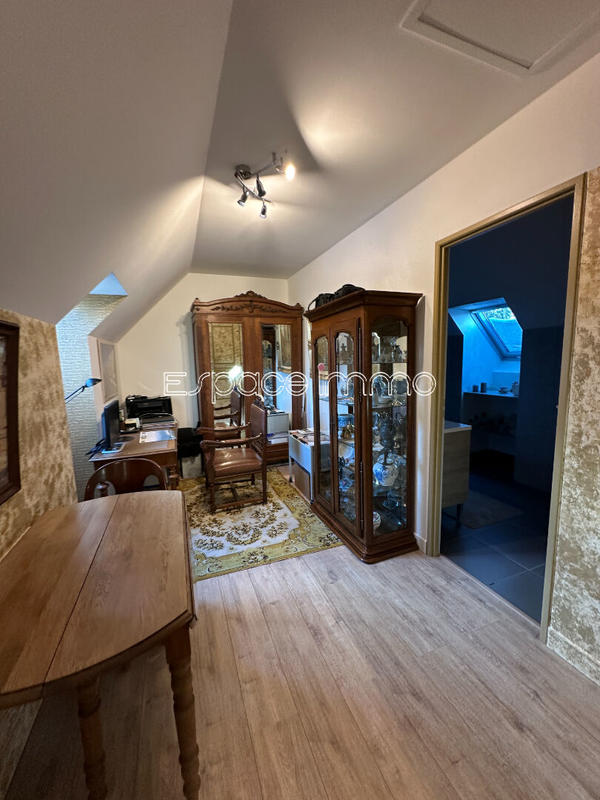 Maison - 165 m² - 6 pièces