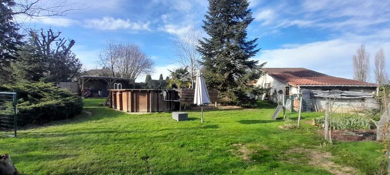 Maison - 255 m² - 10 pièces