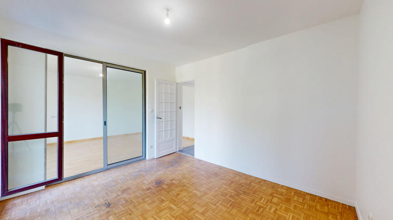 Appartement - 100 m² - 5 pièces