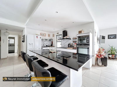 Appartement - 87 m² - 4 pièces