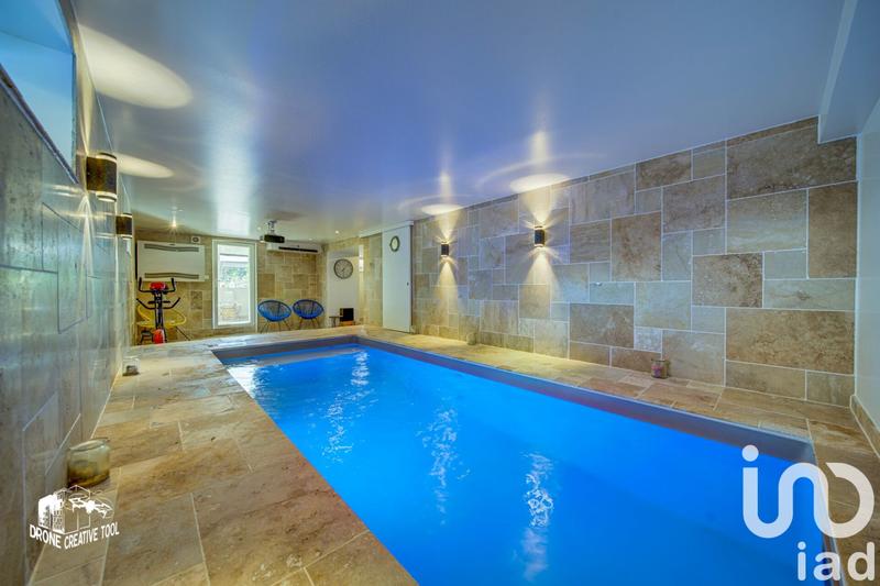 Maison - 323 m² - 13 pièces