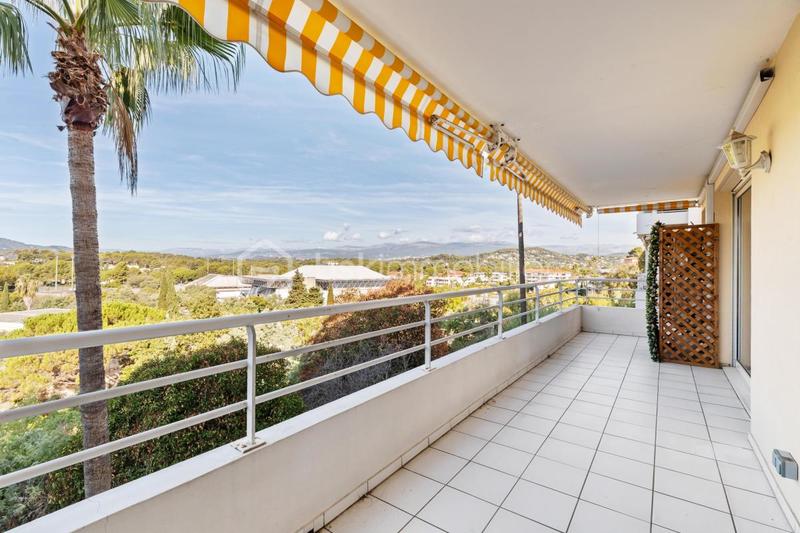 Appartement - 108 m² - 4 pièces