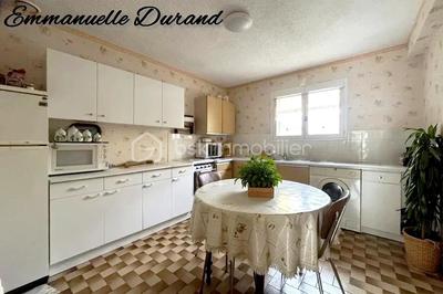 Maison - 93 m² - 4 pièces