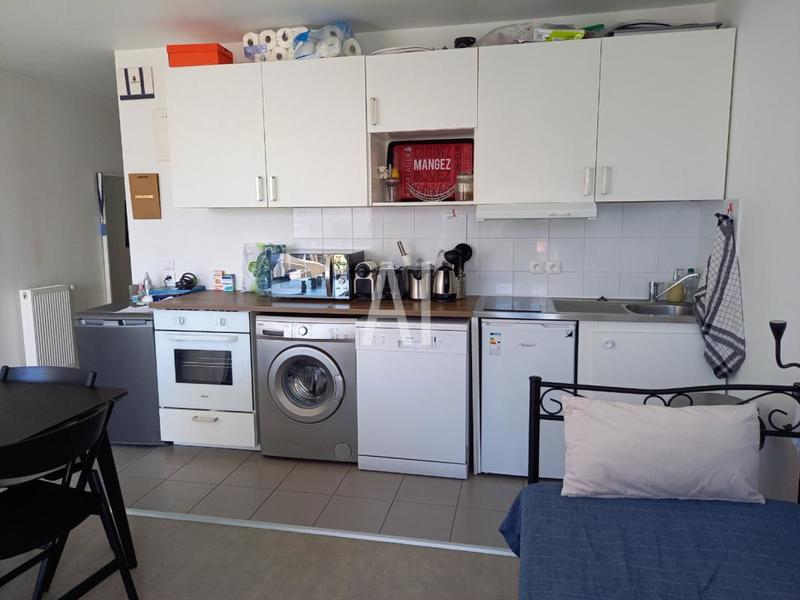 Studio - 37 m² - 1 pièce