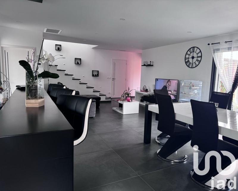 Maison de maîtres - 140 m² - 4 pièces