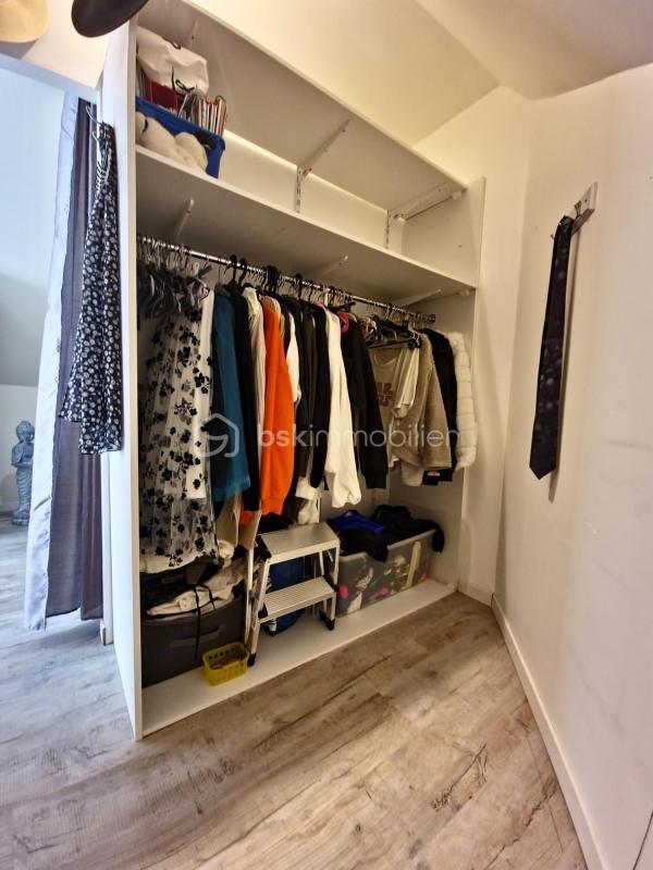 Maison - 220 m² - 7 pièces