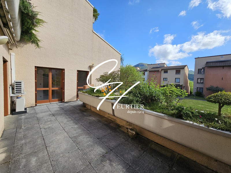 Appartement - 111 m² - 5 pièces