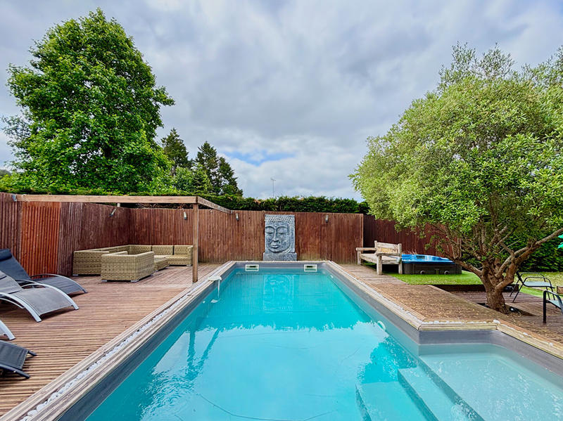 Villa - 400 m² - 12 pièces